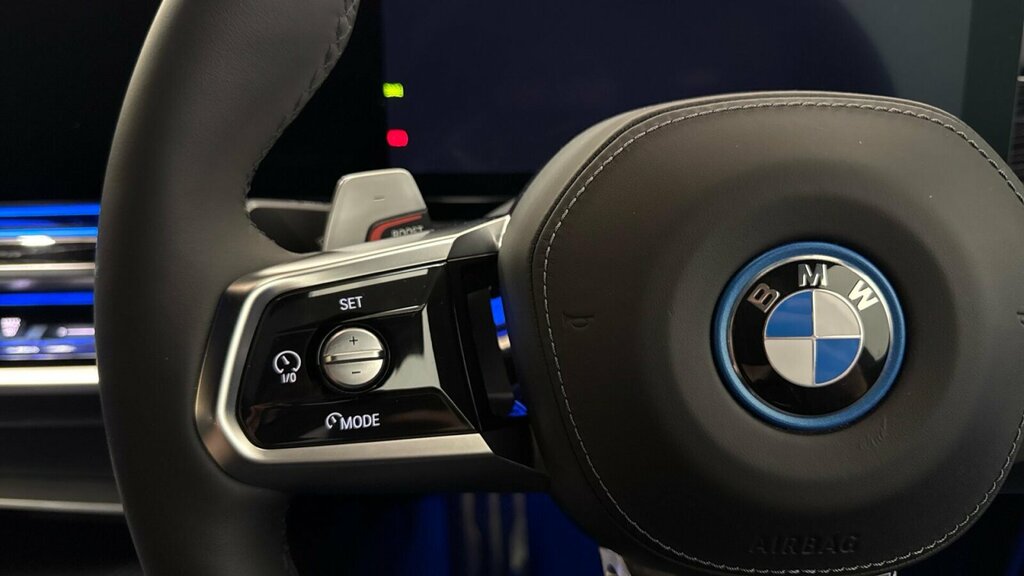 BMW 7 Series 750E Xdrive M Sport Black #30