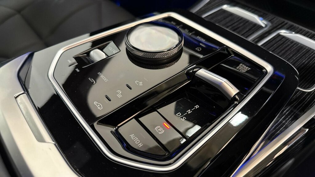 BMW 7 Series 750E Xdrive M Sport Black #10