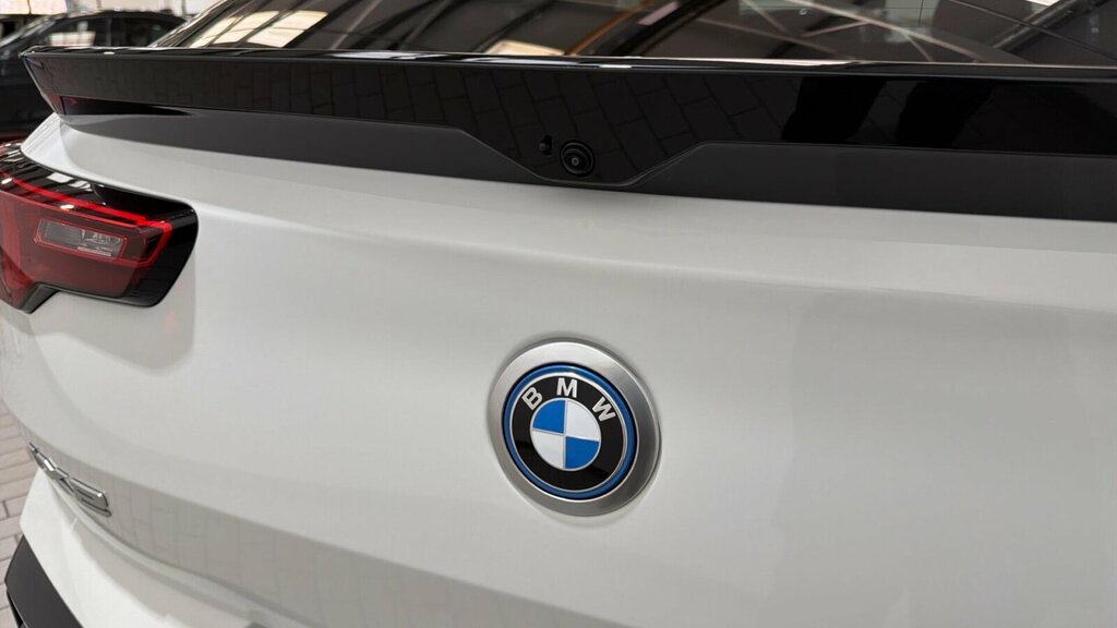 BMW iX2 20 66.5Kwh M Sport Edrive 11Kw Charger Grey #49