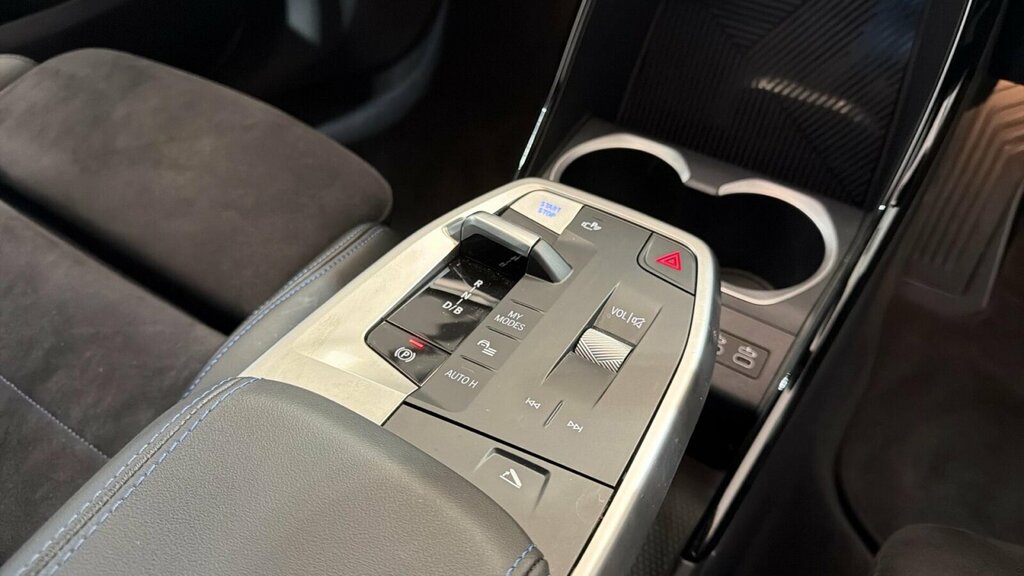 BMW iX2 20 66.5Kwh M Sport Edrive 11Kw Charger Grey #20