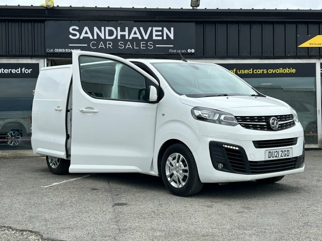 Vauxhall Vivaro 2L Sportive White #2
