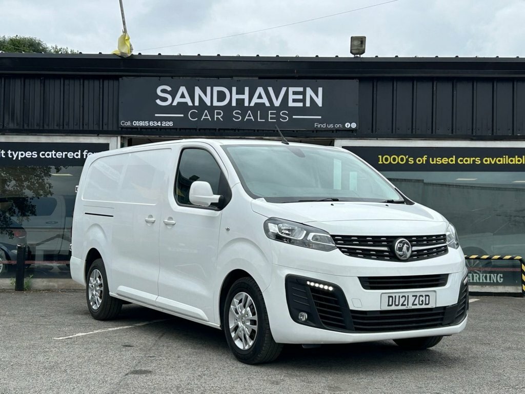 Vauxhall Vivaro 2L Sportive White