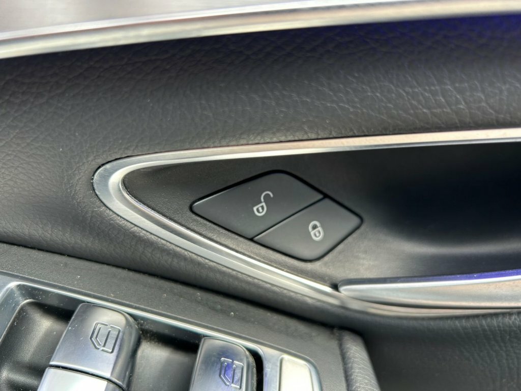 Mercedes-Benz C Class C300d Amg Line Premium 9G-tronic Blue #23