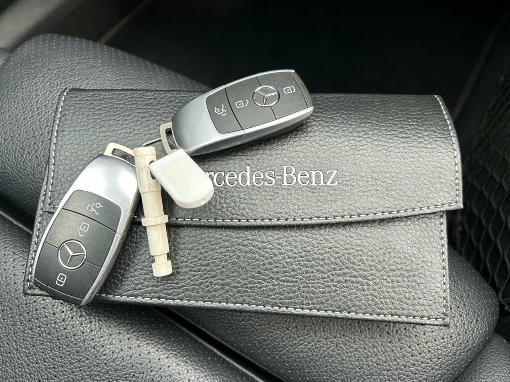 Mercedes-Benz C Class C300d Amg Line Premium 9G-tronic Blue #48