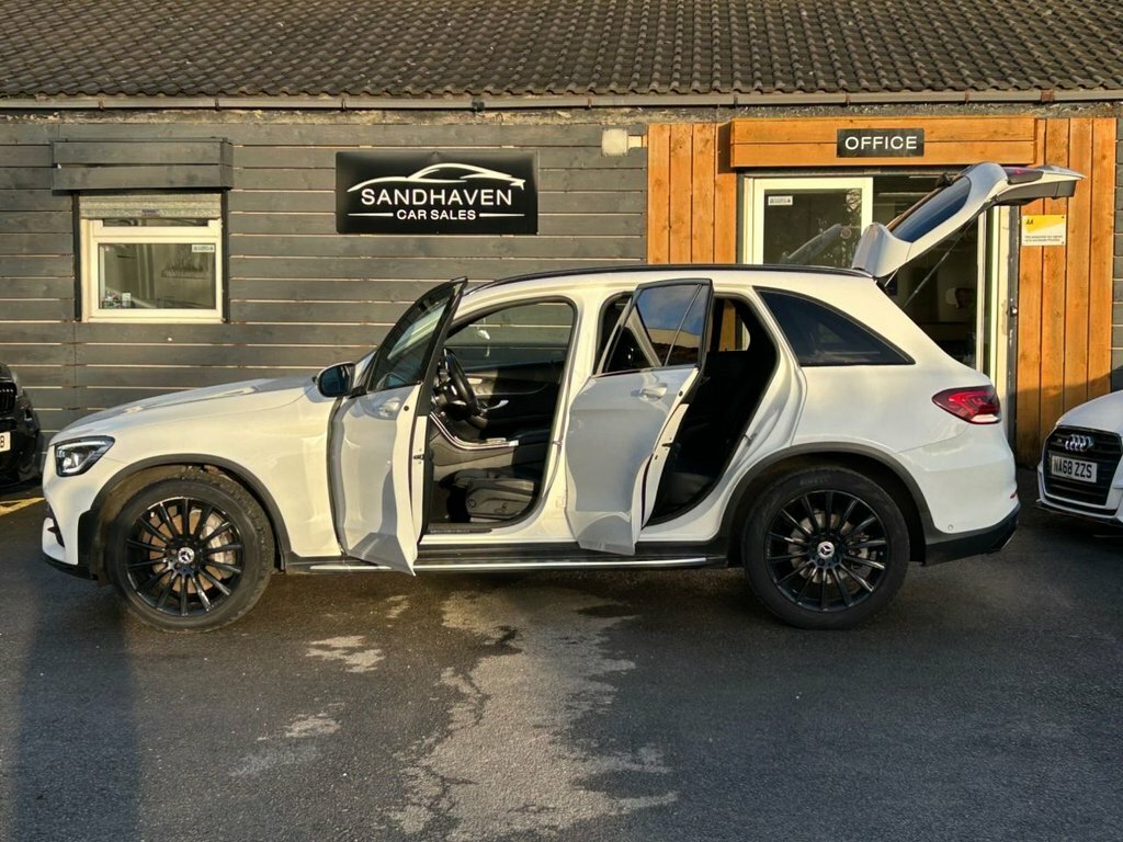 Mercedes-Benz GLC Class 300 4Matic Amg Line 9G-tronic 2020 Black #10