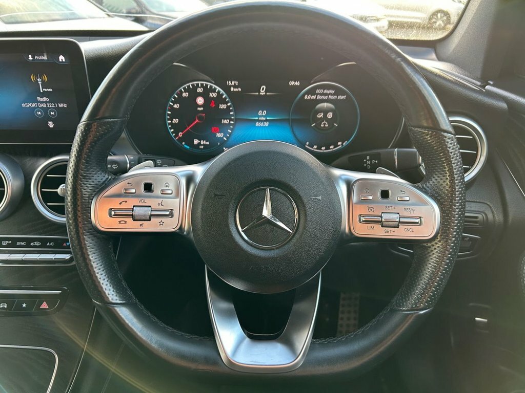 Mercedes-Benz GLC Class 300 4Matic Amg Line 9G-tronic 2020 Black #39