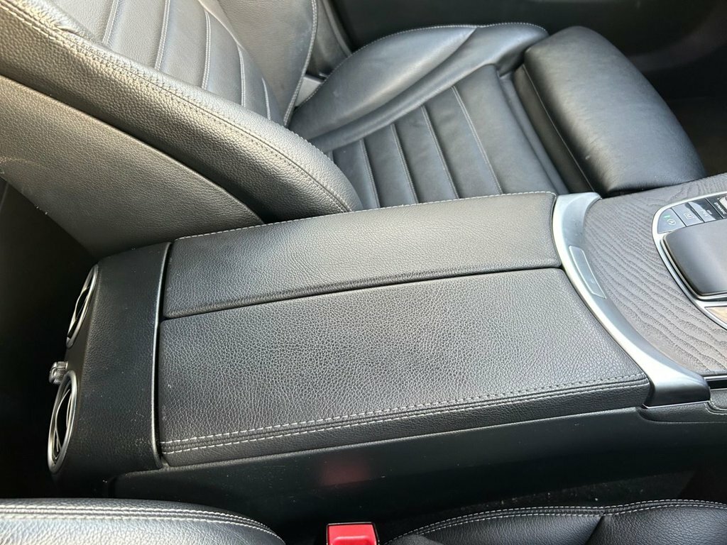 Mercedes-Benz GLC Class 300 4Matic Amg Line 9G-tronic 2020 Black #45