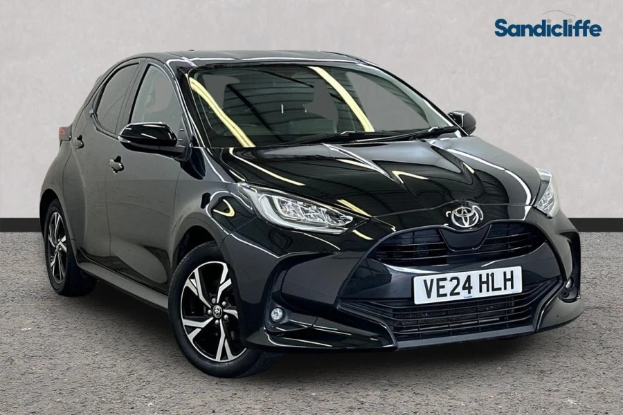Toyota Yaris Yaris 1.5 Hybrid Design Cvt Hatchback VE24HLH Black