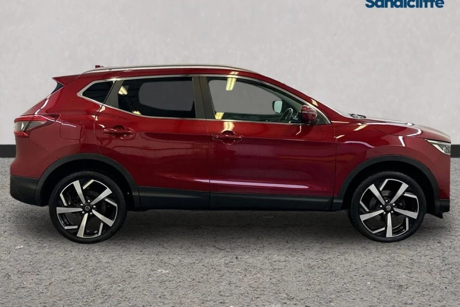 Nissan Qashqai Qashqai 1.5 Dci Tekna Hatchback SH67LHT Red #3