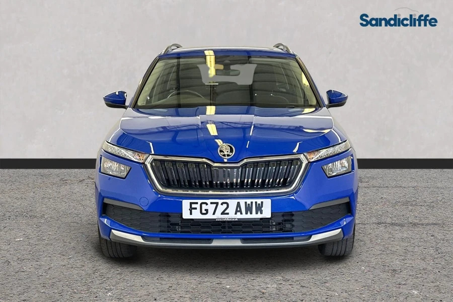 Skoda Kamiq Kamiq 1.0 Tsi 110 Se Dsg Hatchback FG72AWW Blue #2