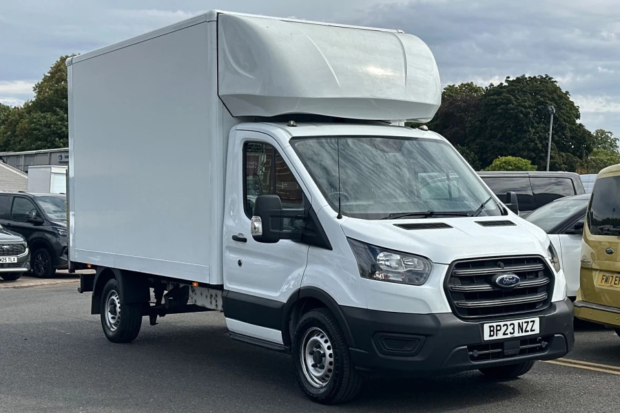 Ford Transit Custom Transit Leader Single Chassis Cab 350 L3 2.0L Ecob White