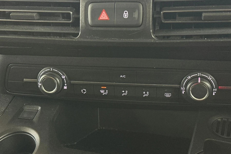 Vauxhall Combo-e Life 50Kwh Se 5 Seat, 7.4Kw Charger Grey #30