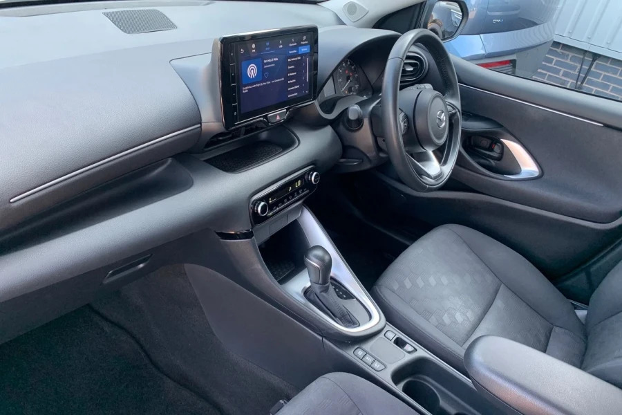 Mazda 2 1.5I Hybrid Homura Cvt White #12