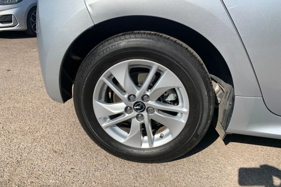 Mazda 2 1.5I Hybrid Homura Cvt White #9