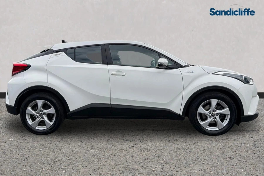 Toyota C-Hr C-hr 1.8 Hybrid Icon Cvt Hatchback White #3