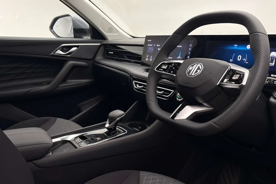 MG HS Hs 1.5 T-gdi Hybrid Se Hatchback Grey #6