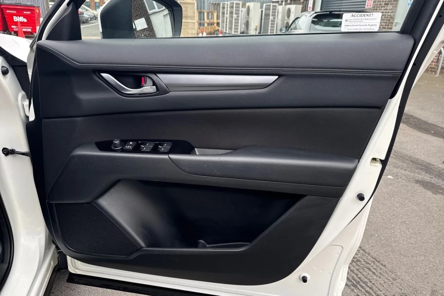 Mazda CX-5 Mazda Cx-5 2.0 Skyactiv-g Sport Suv Man Black #19