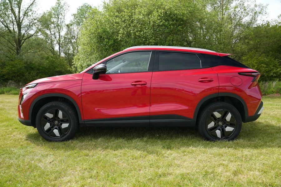 Omoda 5 Car Red