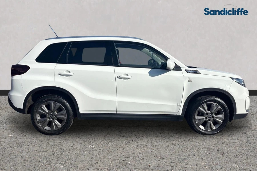 Suzuki Vitara Vitara 1.4 Boosterjet 48V Hybrid Sz-t Estate White #3
