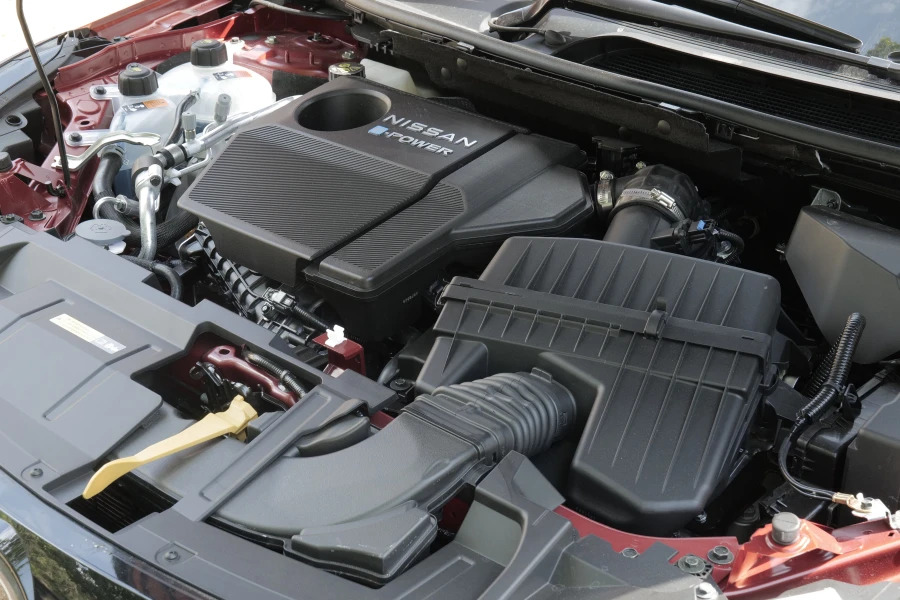 Nissan Qashqai 1.5 E-power N-connecta Black #4