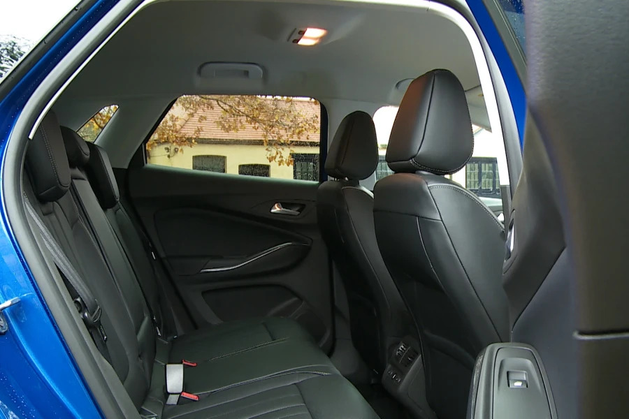 Vauxhall Grandland X Grandland X 1.2T Sport Nav Hatchback Blue #5