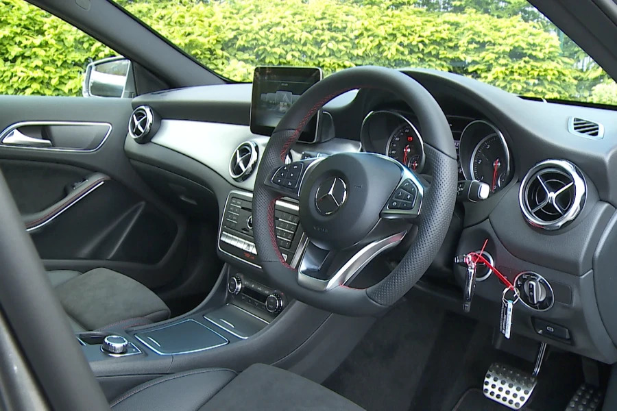 Mercedes-Benz GLA Class Gla Class Gla 200 Sport Hatchback Silver #2