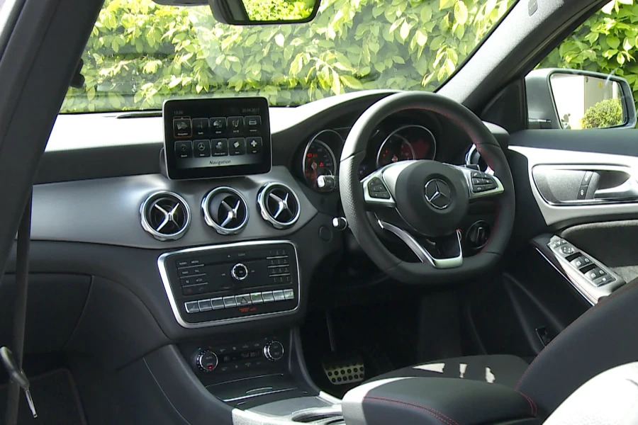 Mercedes-Benz GLA Class Gla Class Gla 200 Sport Hatchback Silver #3