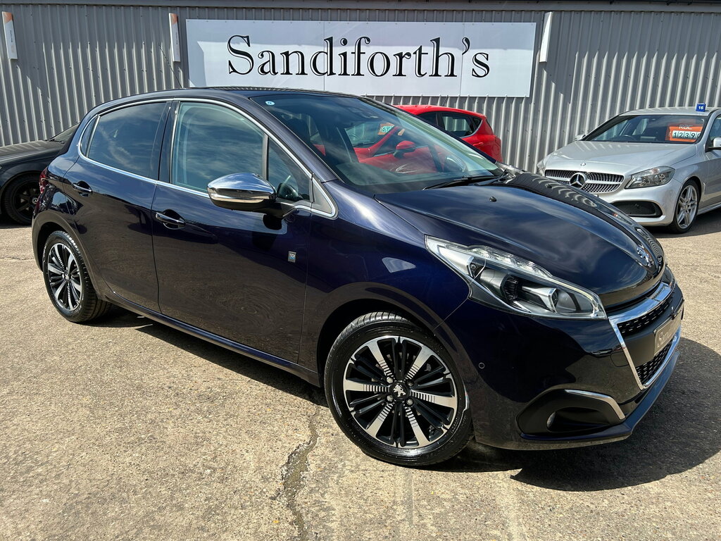 Peugeot 208 1.2 Puretech Tech Edition Hatchback Eat Blue