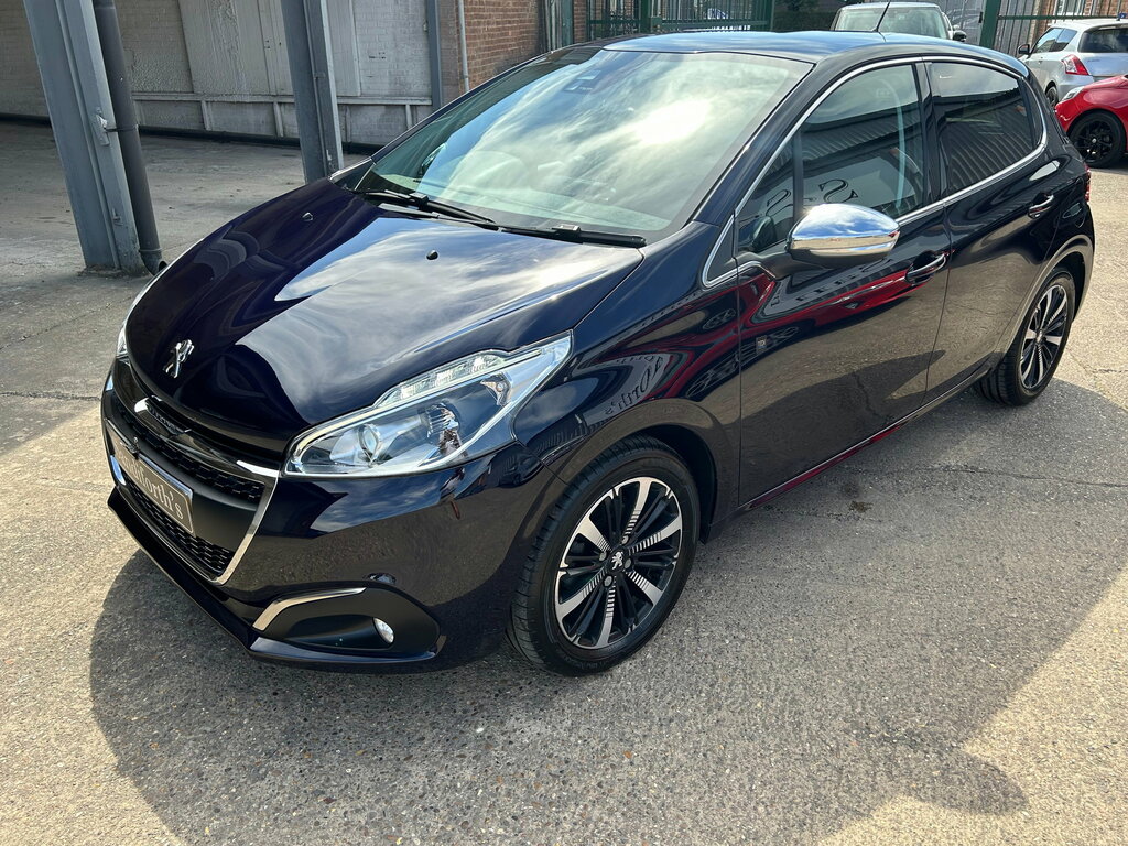 Peugeot 208 1.2 Puretech Tech Edition Hatchback Eat Blue #5