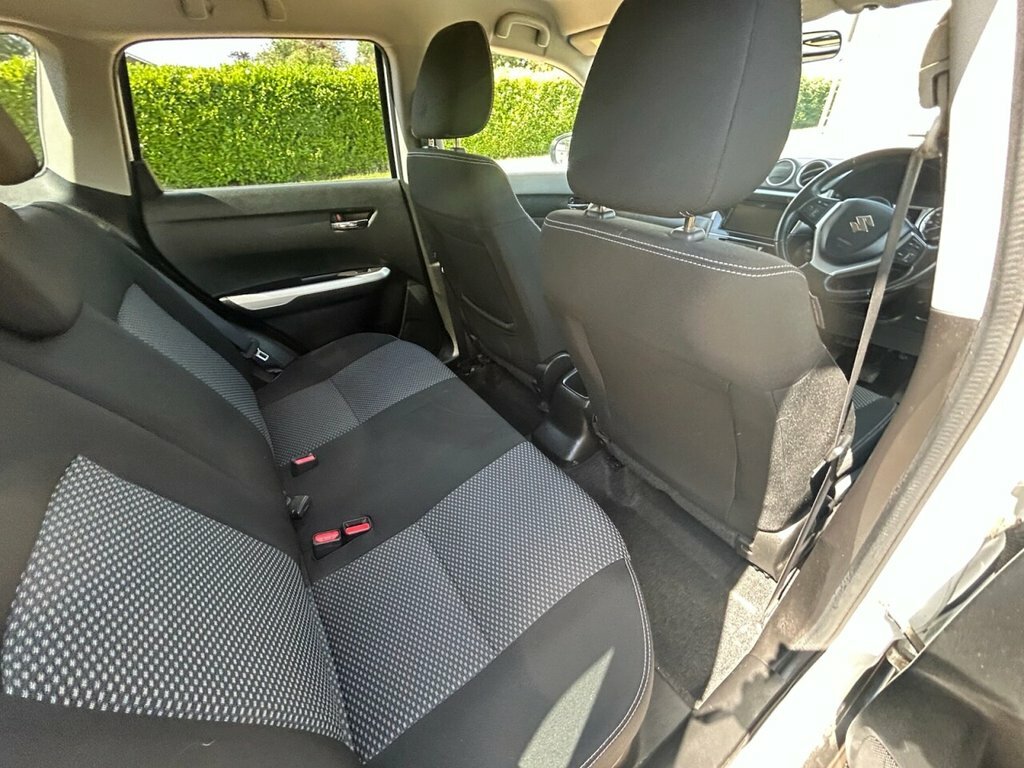 Suzuki Vitara 1.6 Sz5 Urban Allgrip 118 Bhp Orange #29