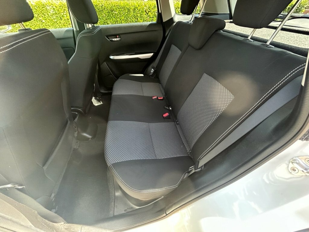 Suzuki Vitara 1.6 Sz5 Urban Allgrip 118 Bhp Orange #37