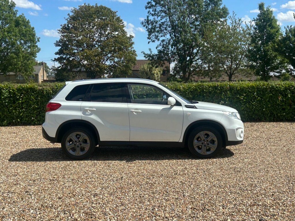 Suzuki Vitara 1.6 Sz5 Urban Allgrip 118 Bhp Orange #2