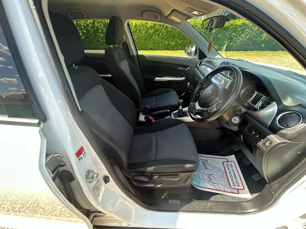 Suzuki Vitara 1.6 Sz5 Urban Allgrip 118 Bhp Orange #24