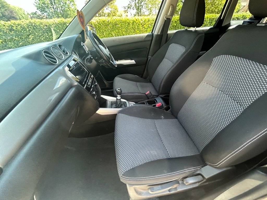 Suzuki Vitara 1.6 Sz5 Urban Allgrip 118 Bhp Orange #42