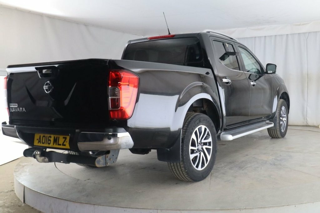 Nissan Navara 2.3 Np300 Navara Acenta Dci 4Wd - 2016 16 Grey #3