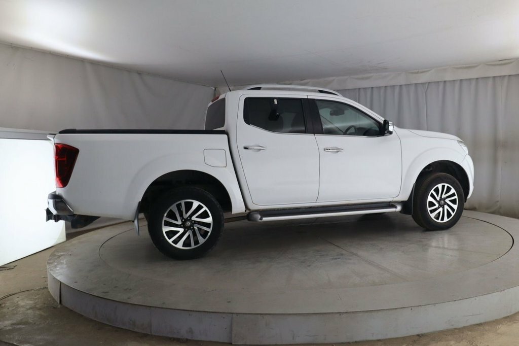 Nissan Navara Dci Tekna Pickup Double Yellow #5