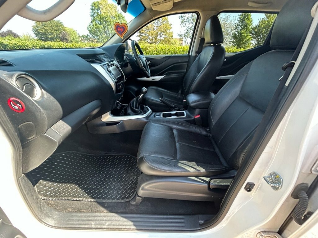 Nissan Navara 2.3 Dci Tekna Double Cab Pickup 4Wd Euro 6 Ss Black #53