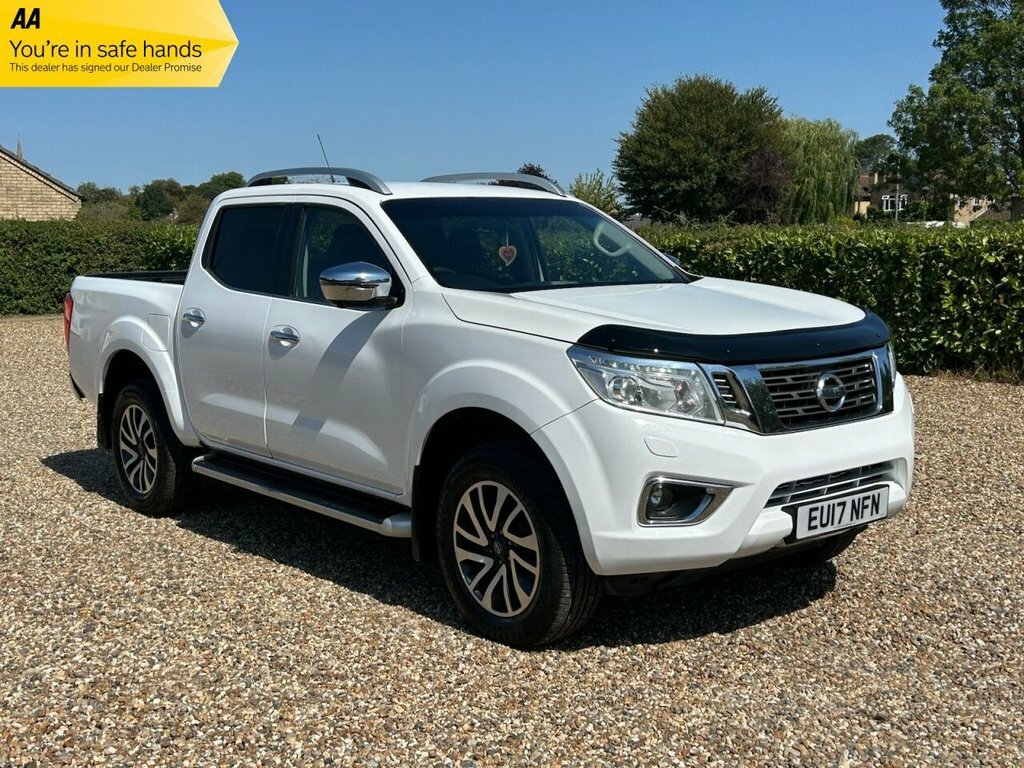 Nissan Navara 2.3 Dci Tekna Double Cab Pickup 4Wd Euro 6 Ss Black #1