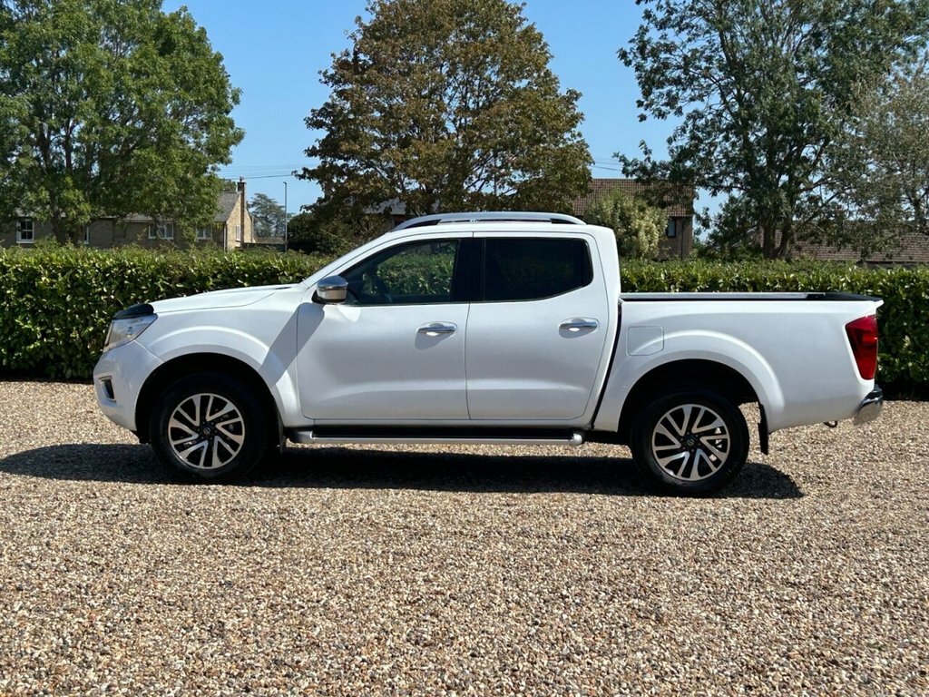 Nissan Navara 2.3 Dci Tekna Double Cab Pickup 4Wd Euro 6 Ss Black #50