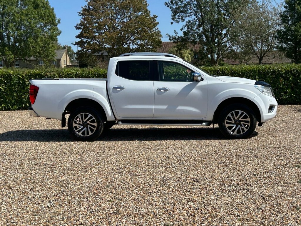 Nissan Navara 2.3 Dci Tekna Double Cab Pickup 4Wd Euro 6 Ss Black #14