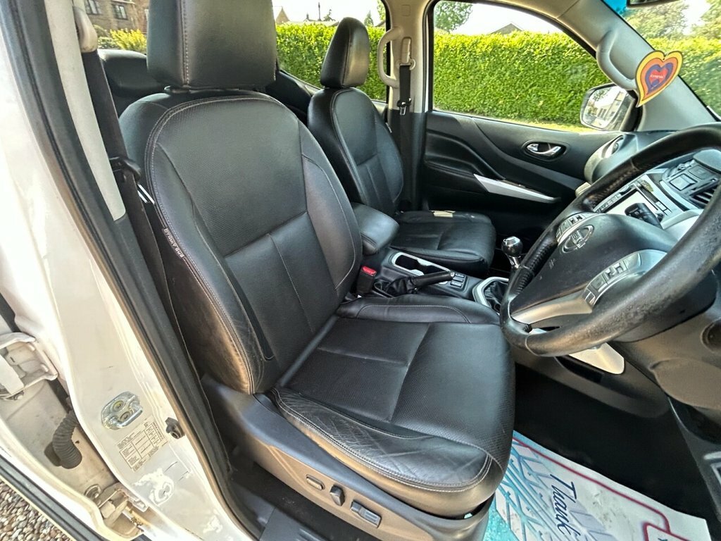 Nissan Navara 2.3 Dci Tekna Double Cab Pickup 4Wd Euro 6 Ss Black #24