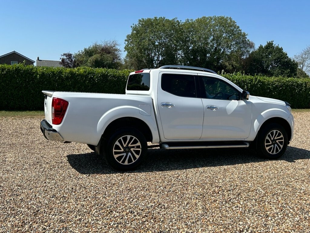 Nissan Navara 2.3 Dci Tekna Double Cab Pickup 4Wd Euro 6 Ss Black #57