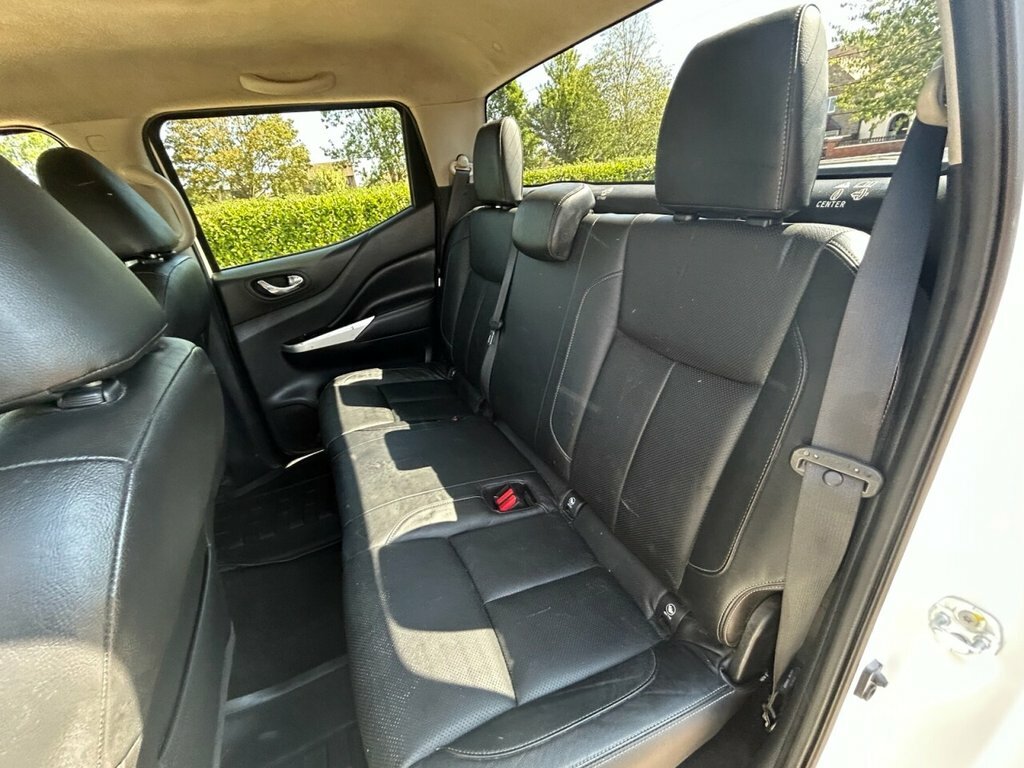 Nissan Navara 2.3 Dci Tekna Double Cab Pickup 4Wd Euro 6 Ss Black #43