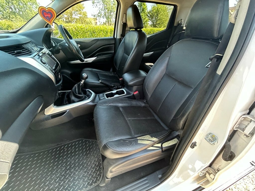 Nissan Navara 2.3 Dci Tekna Double Cab Pickup 4Wd Euro 6 Ss Black #44