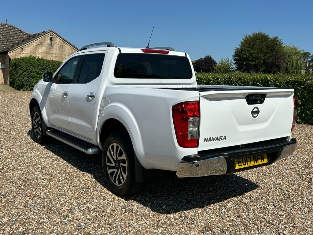 Nissan Navara 2.3 Dci Tekna Double Cab Pickup 4Wd Euro 6 Ss Black #48