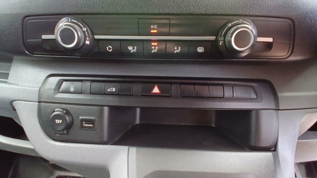 Vauxhall Vivaro Life 2.0 Turbo D 180Ps L Elite Cwvehiclemarketing #4