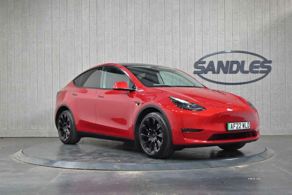 Tesla Model Y Dual Motor Long Range 4Wde Red