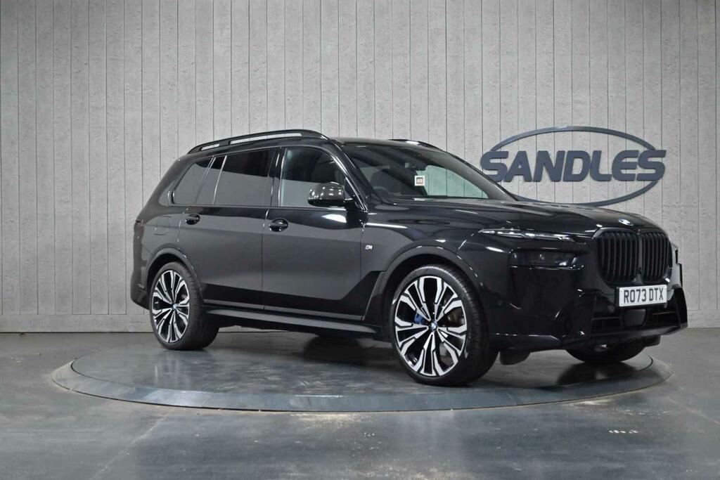 BMW X7 M Sport Black