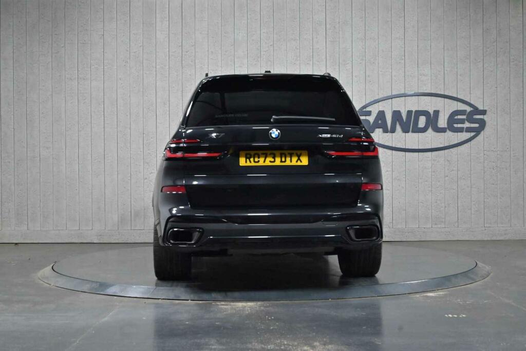 BMW X7 M Sport Black #6