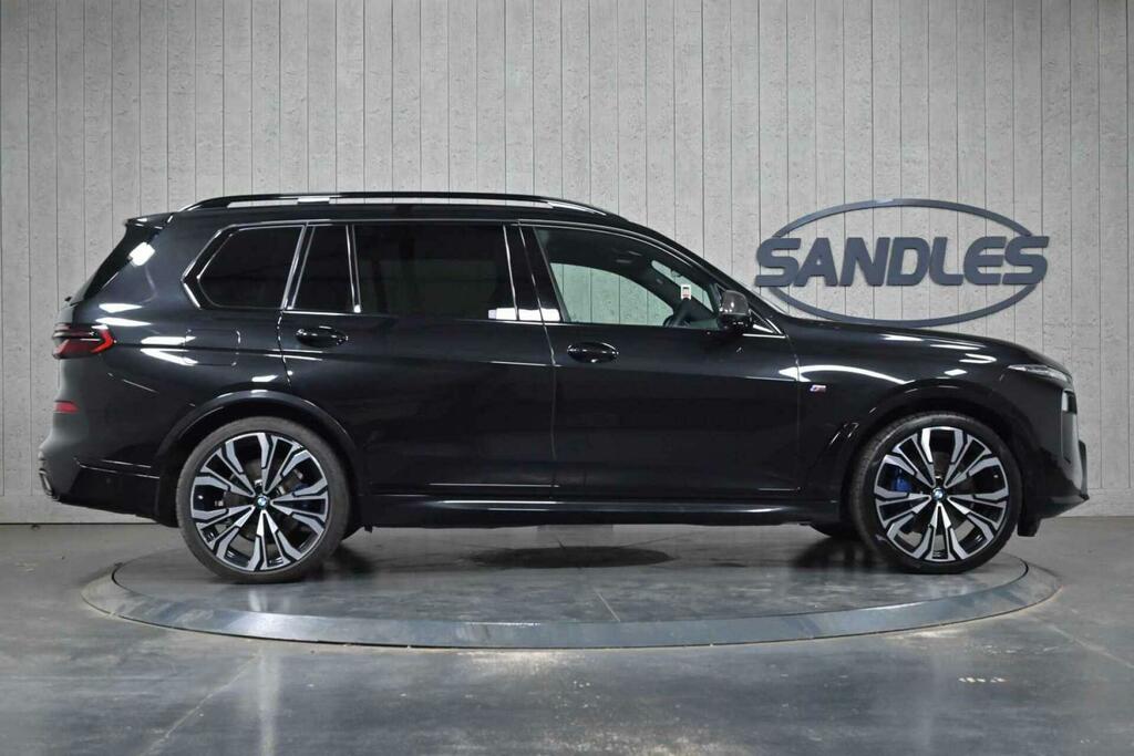 BMW X7 M Sport Black #5